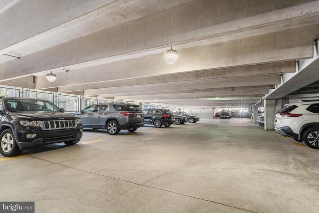 Building Photo - 2200 Arch St