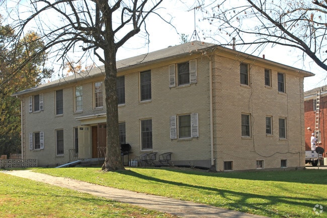 Primary Photo - 2206-2208 Steier Ln