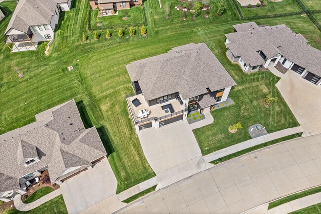 Building Photo - 5947 Screaming Eagle Ln