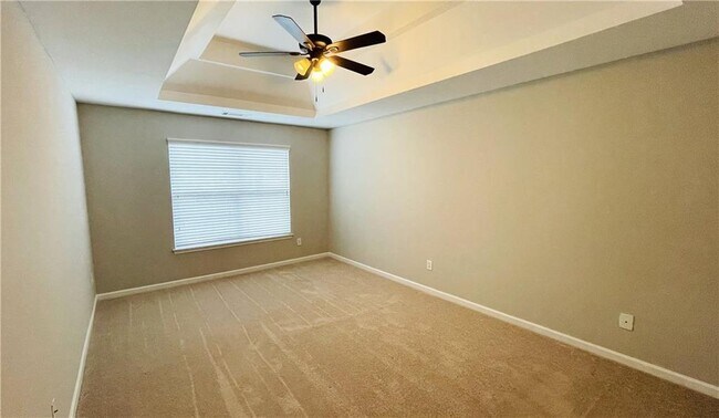 Building Photo - 1215 Grey Rock Way