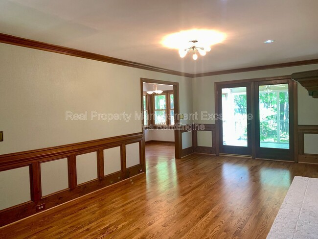 Building Photo - 2605 Diamondhitch Trail