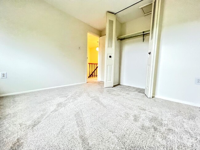 Building Photo - Spacious 3BR w/ Garage & Central AC – Near Pittsburgh Airport