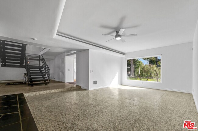 Building Photo - 1801 Buckingham Rd