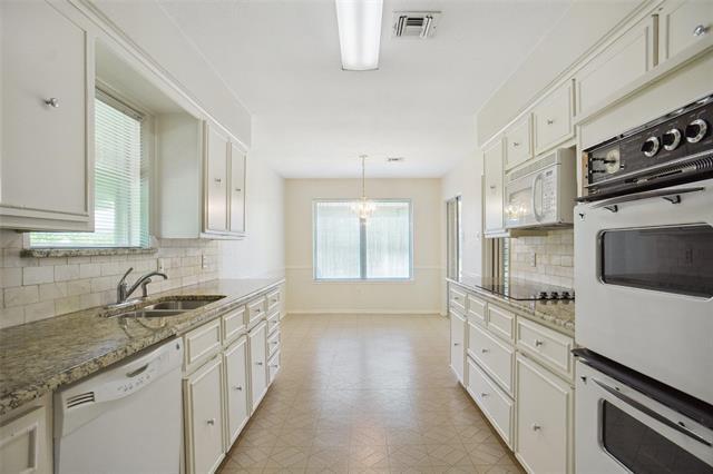 Building Photo - 4903 Ledgestone Dr