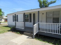 Building Photo - 351 College Ave