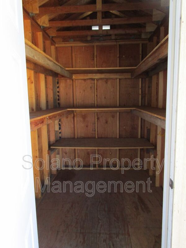 Building Photo - 476 Banning Way