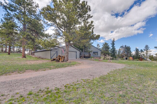 Building Photo - 465 Springmeadow Way