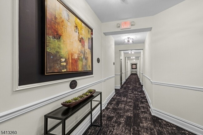 Building Photo - 50 Maple Ave