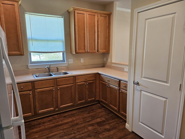 Kitchen - 2623 Avenue H