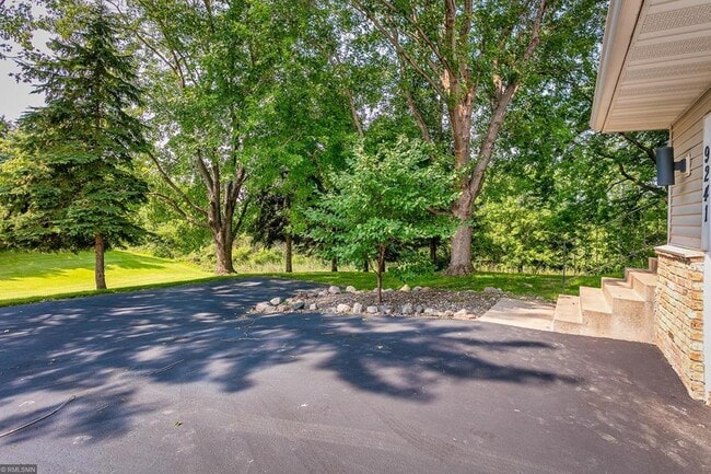 Building Photo - 9241 Upland Ln N