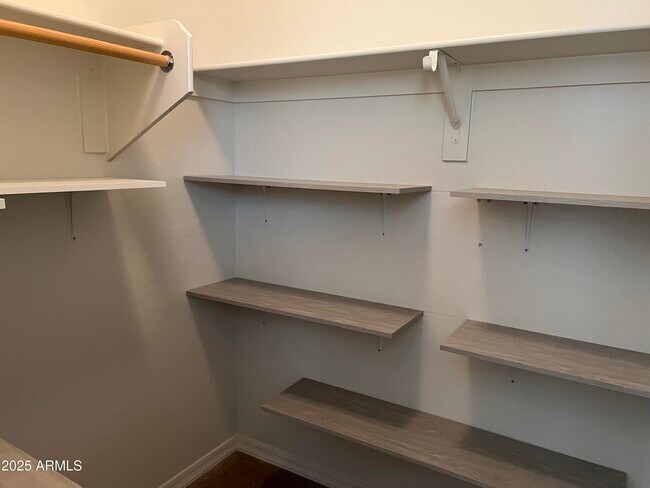 Building Photo - 21284 W Almeria Rd