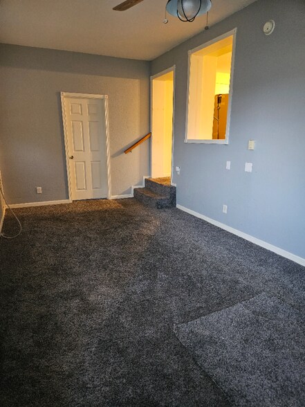 Building Photo - 1253 E 100 S