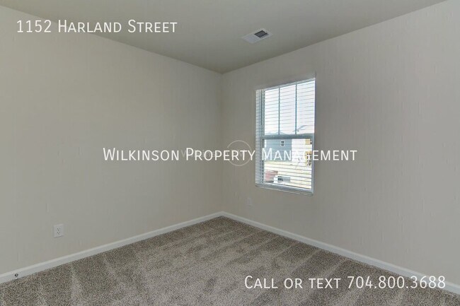 Building Photo - 1152 Harland St