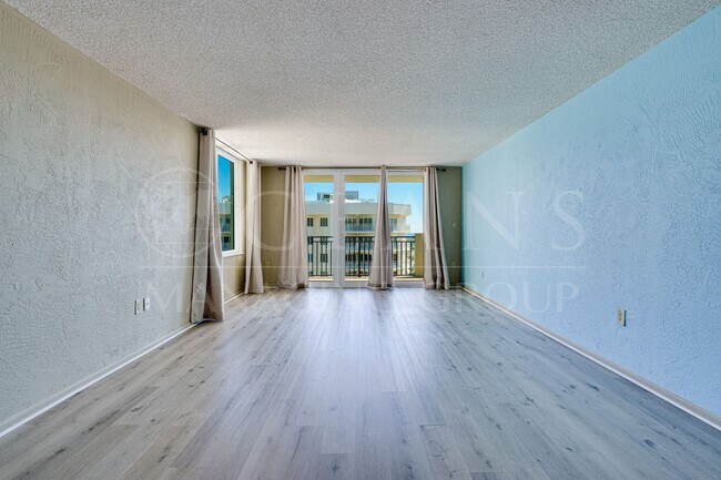 Building Photo - Oceanfront 2BR/2BA High-Rise Condo – Dayto...