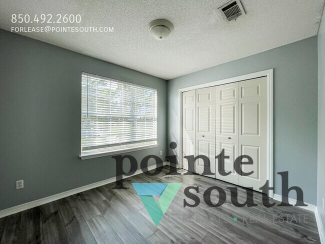 Building Photo - 209 Staysail St