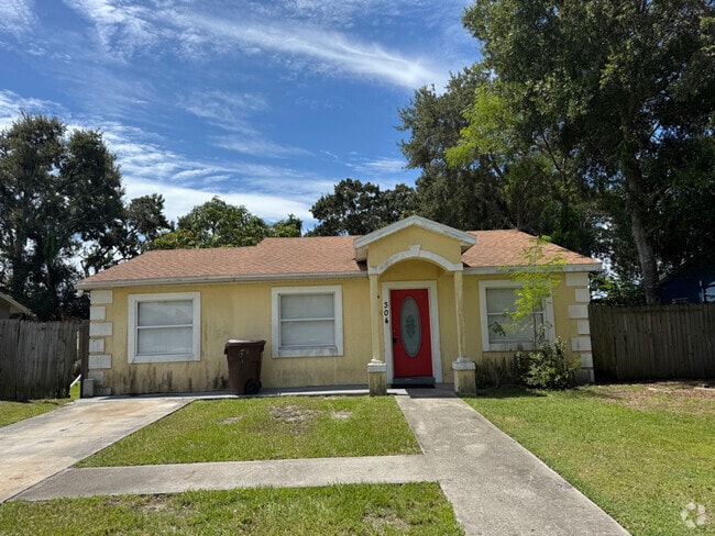 Building Photo - 304 Tarpon St