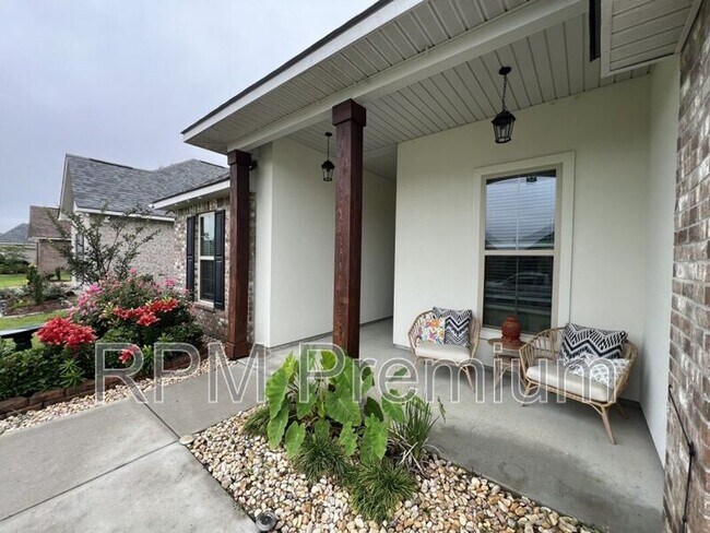 Building Photo - 18945 Corlis Grn Dr
