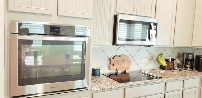 Building Photo - 304 Tordesillas Dr