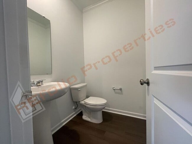 Building Photo - BRAND NEW- Spacious 4 Bedroom, 3 Bathroom ...