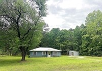 Building Photo - 560 Beverly Dr