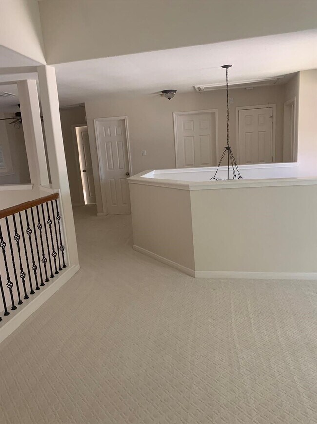 Building Photo - 2621 Tidenhaven Dr