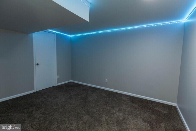 Building Photo - 462 Wild Rose Ln