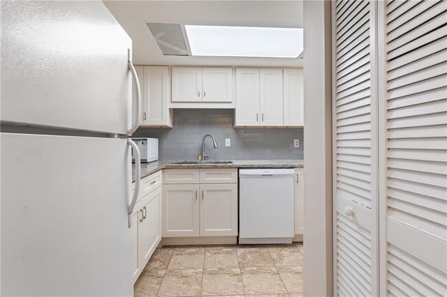 Building Photo - 469 Granite Ridge Pl