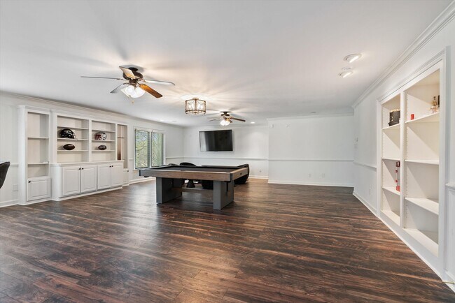 Building Photo - 9376 Forest Wind Cove