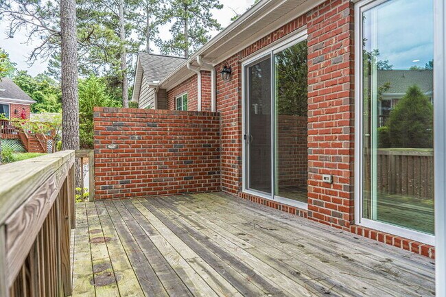 Building Photo - 535 Lighthorse Cir