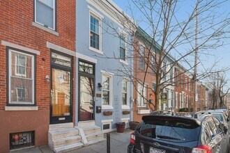 Building Photo - 2214 Pemberton St