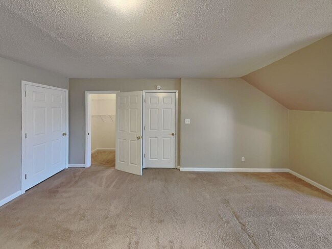 Building Photo - 2283 Purple Leaf Ln