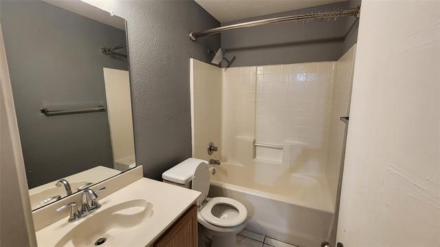 Building Photo - 2131 Coelum Ct