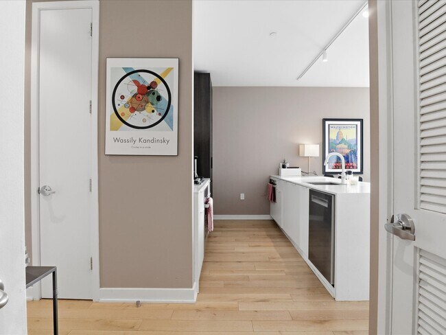 Building Photo - 1923 9th St NW