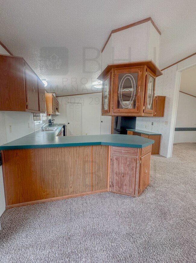 Building Photo - Dog Friendly, 3 Bed/ 2 Bath SFH