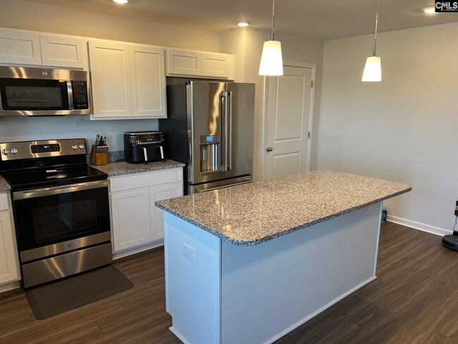 Building Photo - 951 S Desert Orch Ln