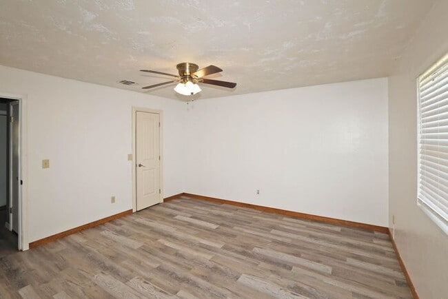 Building Photo - 7303 Calumet Pl
