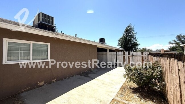 Building Photo - 12769 Kiowa Rd