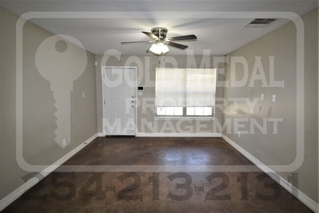 Building Photo - 1017 S 9th St