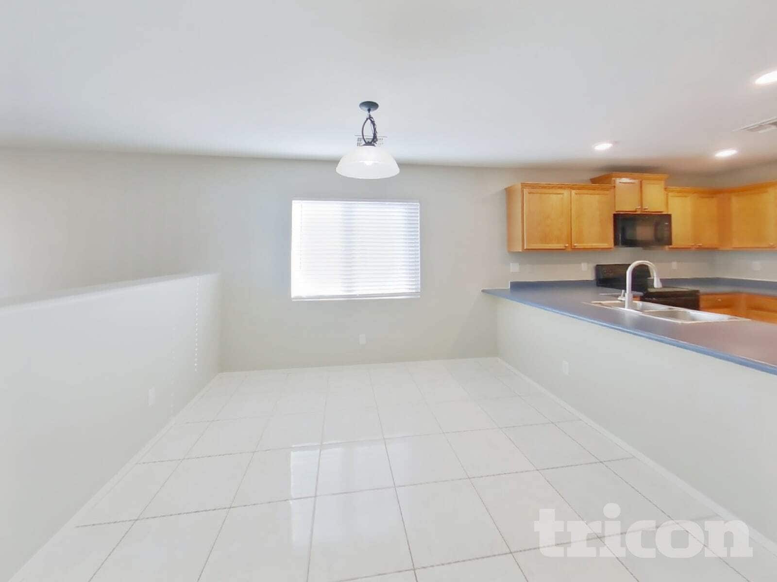 Building Photo - 5306 E Silverbell Rd