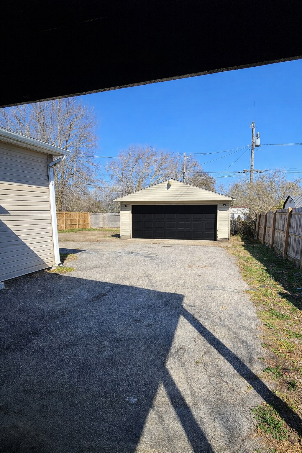 Building Photo - 47 S Brentwood Ave