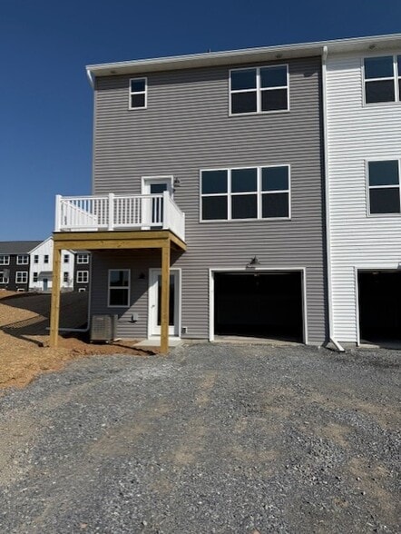 Building Photo - 50 N Conifer Dr