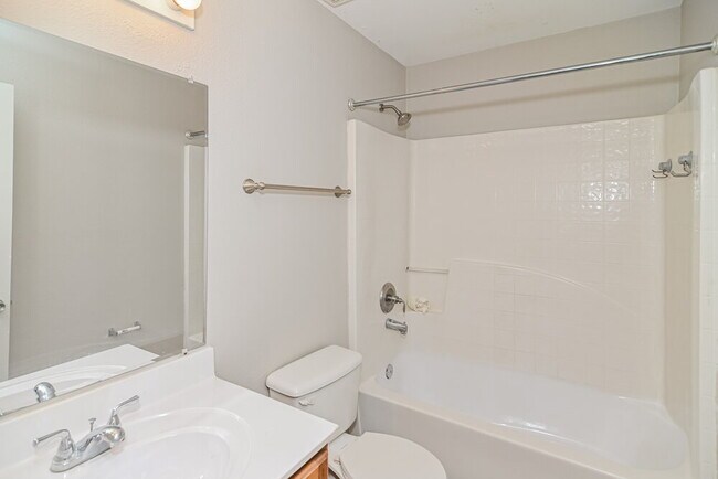 Building Photo - 4459 Marsh Hawk Dr S
