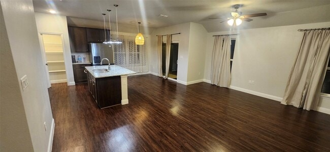 Building Photo - 104 Arrowhead Dr