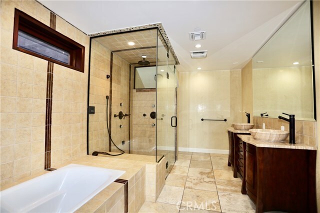 Building Photo - 2753 Solana Way