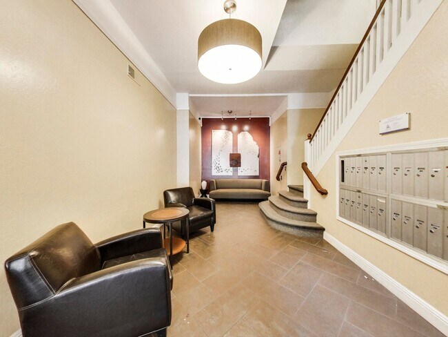 Building Photo - 2228 Union St