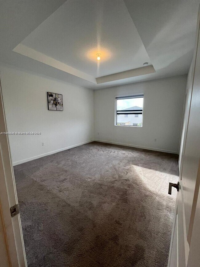 Building Photo - 25282 SW 108th Ave