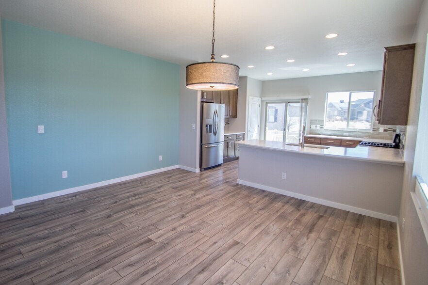 Dining area - 1810 Volterra Way