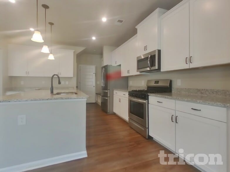 Building Photo - 212 Malbone St SW