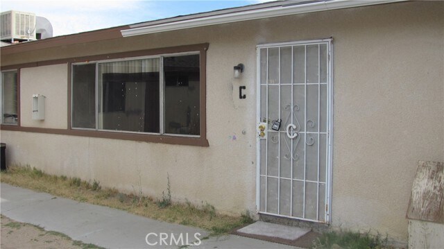 Building Photo - 761 Upton Dr