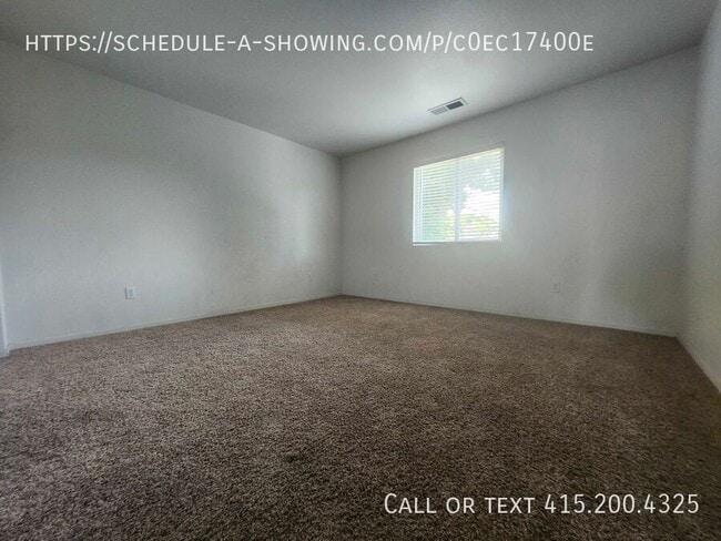 Building Photo - 3947 S Oak View St